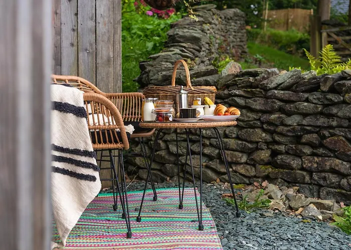 The Dome House Bed & Breakfast