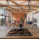 The Dome House 4*