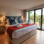 The Dome House 보우네스온윈더미어