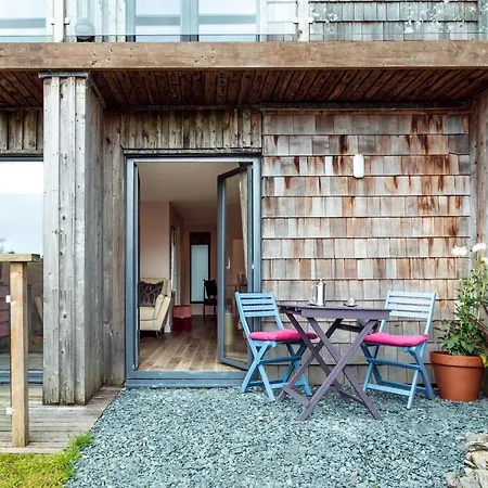 Bed & Breakfast The Dome House 4*