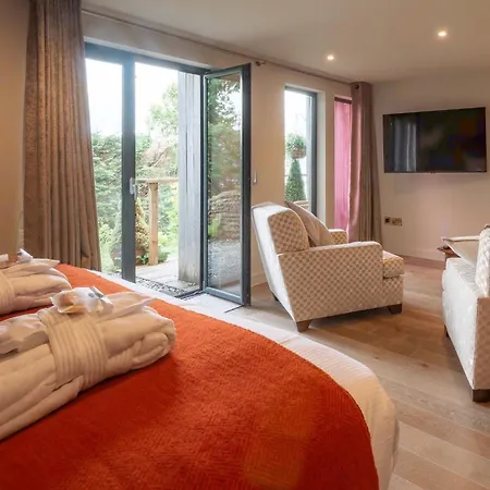 The Dome House 4* Bowness-on-Windermere