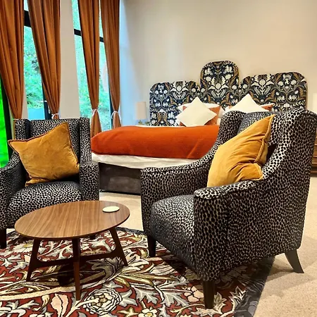 Bed & Breakfast The Dome House 4*