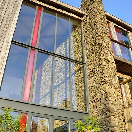 The Dome House 4*