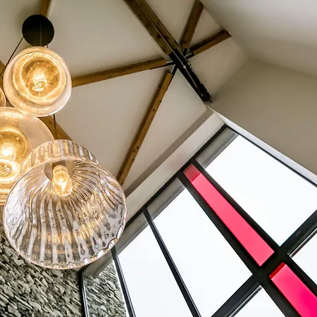 The Dome House 4*