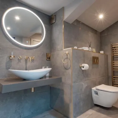 The Dome House Bed & Breakfast 4*