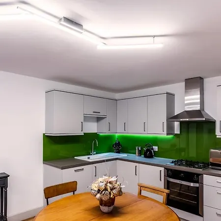 The Dome House Bed & Breakfast