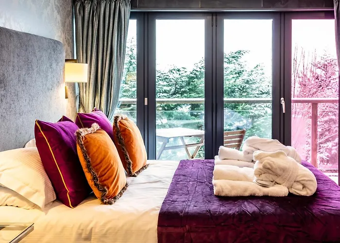 The Dome House 4* Bowness-on-Windermere