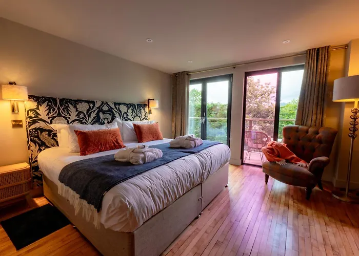 The Dome House Bed & Breakfast